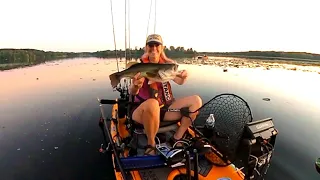 Nimisila Kayak Fishing - Found BIG BASS in Grass and Lily Pads with Flukes and Chatterbaits