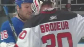 Sean Avery mouths off with Martin Brodeur