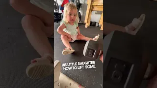 This dad didn’t expect his little girl to do this 😂