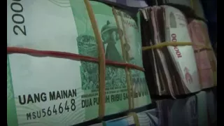 Nasabah Bank Tertipu Uang Mainan