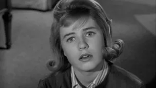 The Patty Duke Show S1E31 The Foster Mother