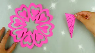 Cómo cortar una flor con corazones en papel [decoraciones para el día de San Valentín fácil]