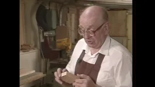 Basic Spindle Moulding by Roy Sutton