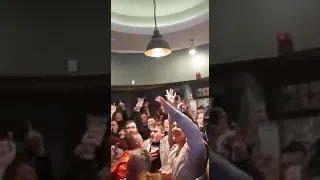 Don't look back in anger - 11 year old lead a pub