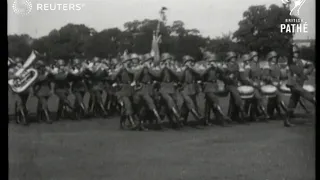 GERMANY / DEFENCE: Parade of German troops (1929)