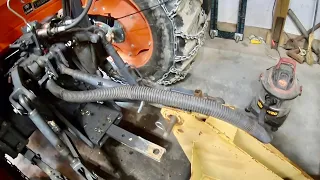 Use a Shop Vac to Prevent Loosing Hydraulic Oil on a filter change! Kubota M owners must watch!