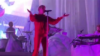 Robyn - Call your girlfriend(Honey tour live in Berlin)(06/04/2019)