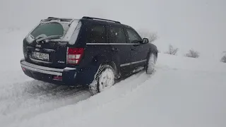 Jeep Grand Cherokee 3.0 CRD in snow