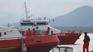 Le sous-marin indonésien disparu a "coulé", des débris retrouvés