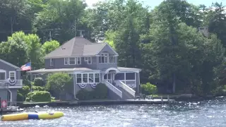 Cruising by Steven Tyler's House on Lake Sunapee