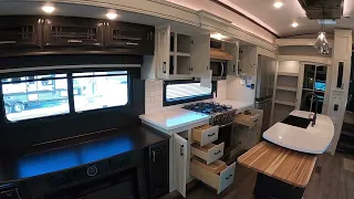 2023 JAYCO PINNACLE 36 KPTS