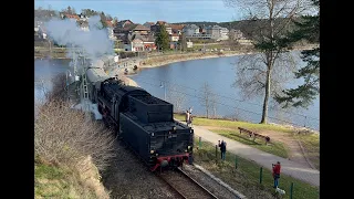 Die 3 Seenbahn fährt mit Dampflok 23 058 in Schluchsee anlässlich "Winterdampf im Hochschwarzwald"