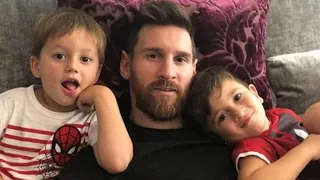 Lionel Messi having fun with his family!!