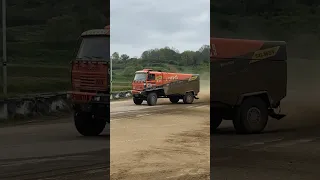 Drifting like this with 10 tons truck? #rally #truck #dakar #motorsport #rallycar