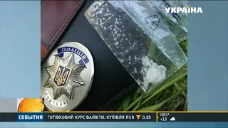 Патрульний полісмен у Дніпропетровську приторговував зброєю