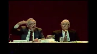 Warren Buffett On: Looking for excessive Growth, Growth Stocks and Forecasting