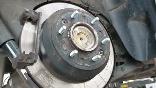 Hyundai i800 iLoad parking brake adjustment, shoes adjustment when replacing read brake discs