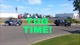 Jeep Wrangler Vs Jeep Grand Cherokee Tug Of War