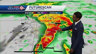 Scattered rain showers, T-storms expected Monday night