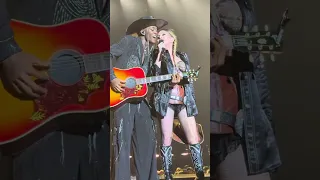 Mother and Father - Madonna en México, 21 de abril