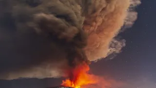 Vulkanausbruch auf Sizilien: Der Ätna spuckt Lava und legt den Flugverkehr lahm