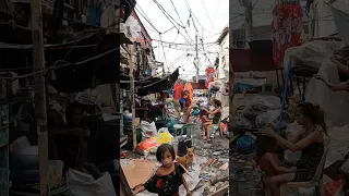 Life Inside The BIGGEST SLUM in the Philippines #kagalaph#pagpag#shorts#walkinginphilippines