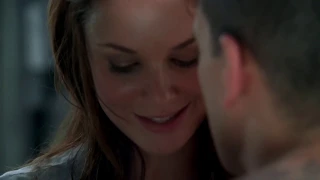 Побег 1 сезон (Первый поцелуй Майкла и Сары)