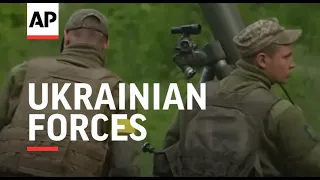 Ukrainian forces pound Russian positions with artillery fire