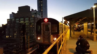 NYC Subway: Kawasaki R188 Horn Salute Compilation