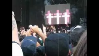 (†††) Crosses - Thholyghst @Lollapalooza Chile 2012