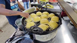 Famous ULTA Vada Pav of Nashik | Pav Inside Vada | Indian Street Food