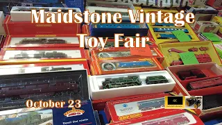 Bargain hunting at the Maidstone vintage Toy Fair, October 2023