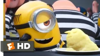 Despicable Me 3 - Minions In Prison | Fandango Family