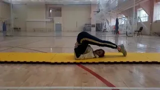 Урок гимнастики 1(Обучение кувырка вперед через подводящие упражнения)