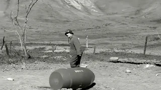 Charlie Chaplin as a bomb examiner - Funny Part Of The great Dictator