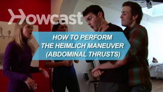 How to Perform the Heimlich Maneuver Abdominal Thrusts