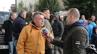 Historike, për herë të parë në 32 vite, qytetarët e Gramshit ngrihen në protestë