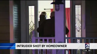 Fresno homeowner shoots burglar during break-in, deputies say