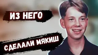 НУ И ПСИХ ОН, КОНЕЧНО//"Мне просто нравится звук, ломающихся костей"//Одному из них повезло меньше