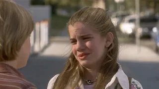 My girl 2 (1994)- Vada cries