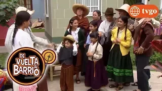 ¡Felicitas le arma escena de celos a Oliverio! - De Vuelta al Barrio 12/10/2017