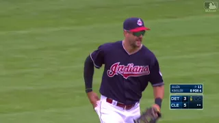 Indians win 21st game in a row