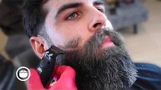 Attractive Guy's Barbershop Haircut Takes His Looks to the Next Level | Tipp the Barber