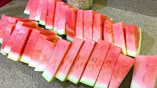 How to Cut a Watermelon the Right Way | HOW TO CUT A WATERMELON