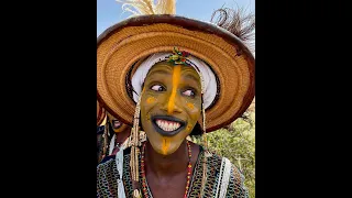 Africa Niger: Battle of the Grooms for the Bride. This is how men attract girls in the Wodabe tribe.