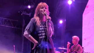 Paramore - Rose-Colored Boy (Live At The Domain Sydney)