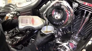 Delboy's Garage, Harley Dyna Engine Oil Change !