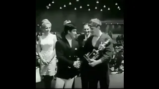 Bruce Lee presented awards to Joe Lewis 1968