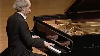 Anatol Ugorski plays Mussorgsky Pictures at an Exhibition – video 1995