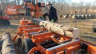 Sawmilling Knotty pine reveals Surprise inside!